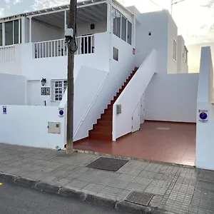 Casa La Orilla 1 Holiday home Playa Honda (Lanzarote)